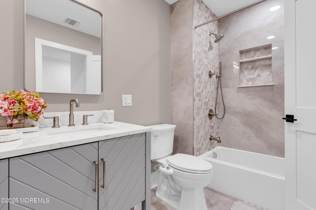 Building Photo - 40 Seaview Ave