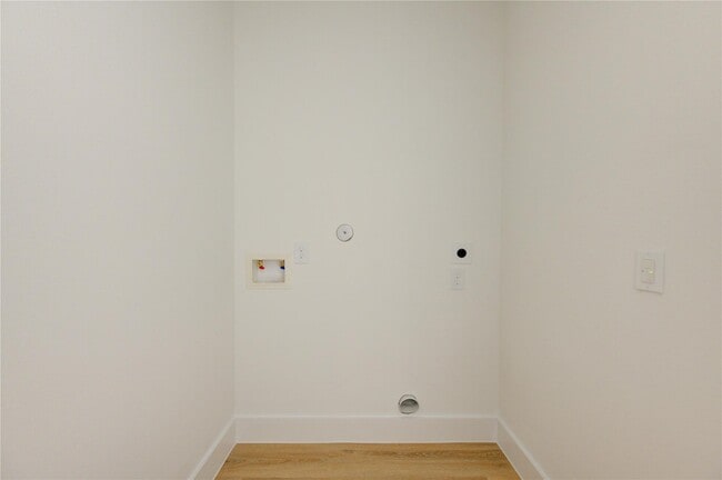 Building Photo - 4029 Knoxville St