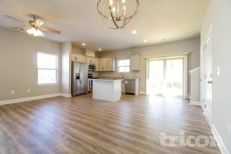 Building Photo - 109 Patagonia Rd