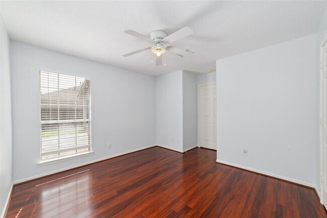 Building Photo - 15010 Leila Oaks Ln