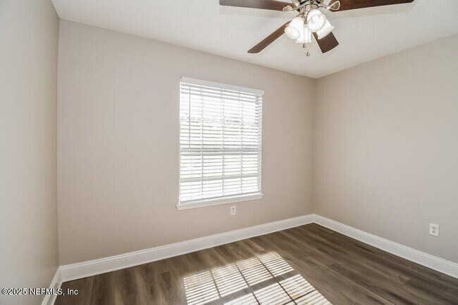 Building Photo - 6638 Lana Ln