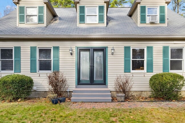 Building Photo - 31 Moulton Ave