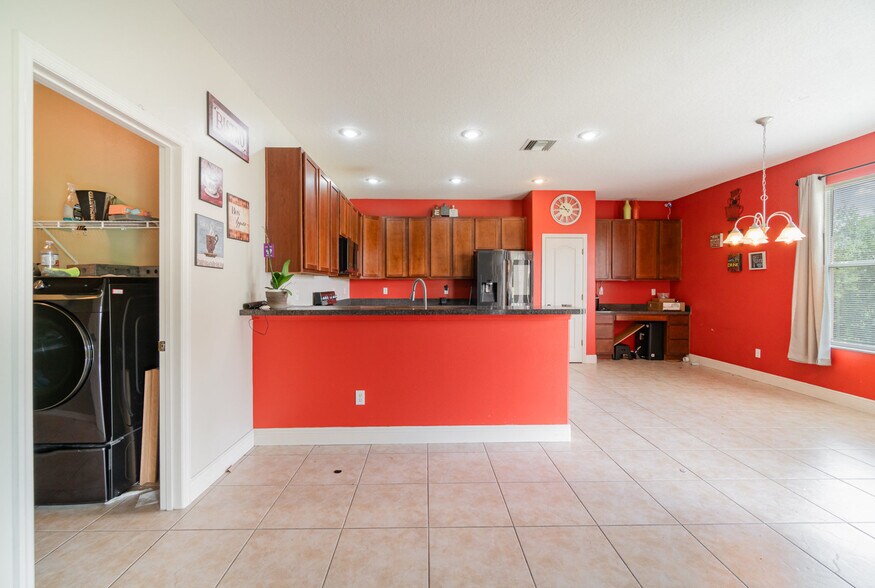 Building Photo - 11526 Wishing Well Ln