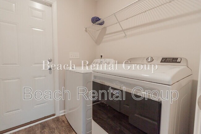 Building Photo - 3223 Merganser Dr