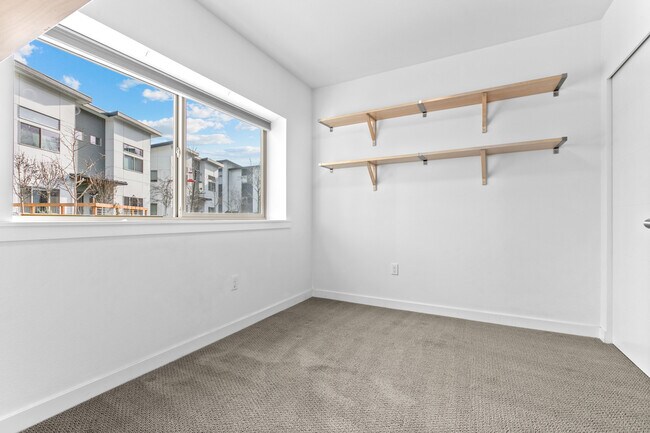 Building Photo - 4244 S Greenbelt Station Dr