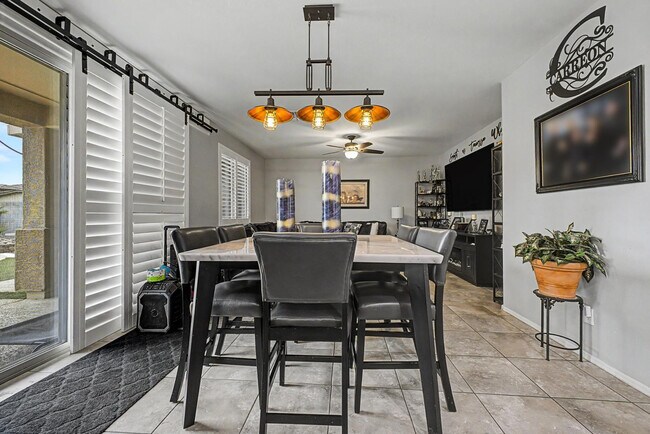 Building Photo - 18235 W Ida Ln