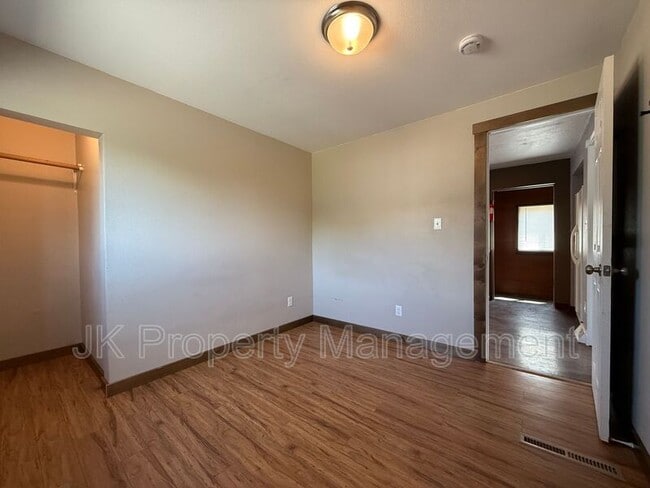 Building Photo - 3625 2nd Ave N