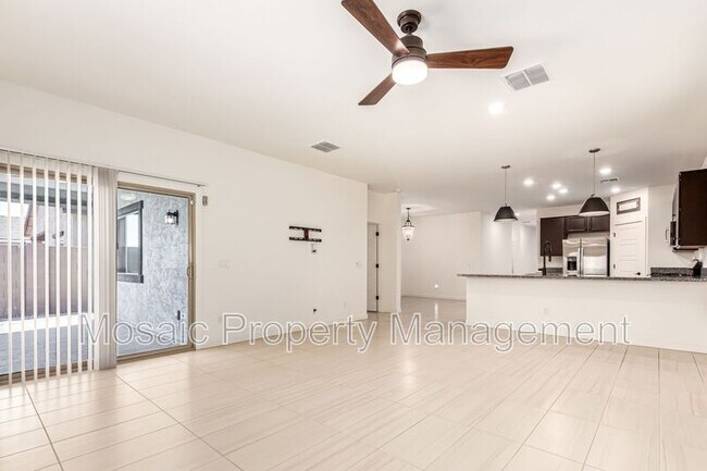 Building Photo - 35208 W Santa Monica Ave