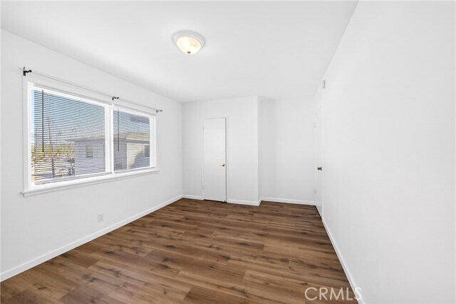 Building Photo - 1316 W Anaheim St