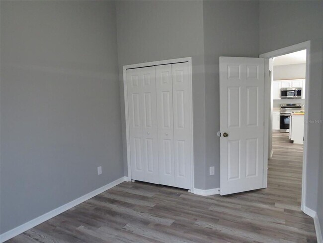 Building Photo - 16625 Palm Spring Dr