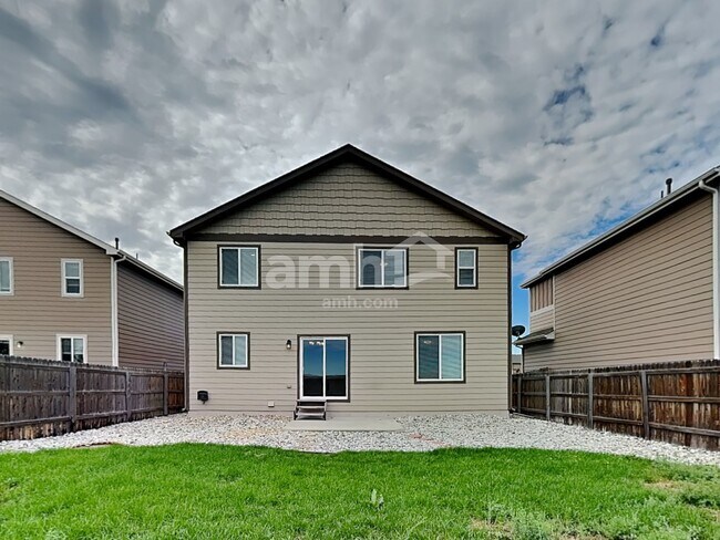 Building Photo - 10126 Silver Stirrup Dr