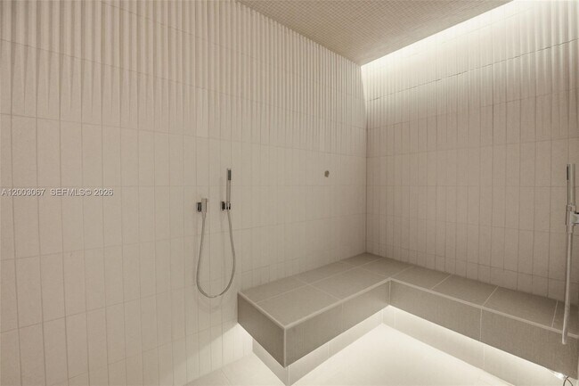 Building Photo - 175 SE 25th Rd