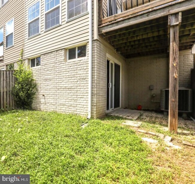Building Photo - 20 Dunlap Dr