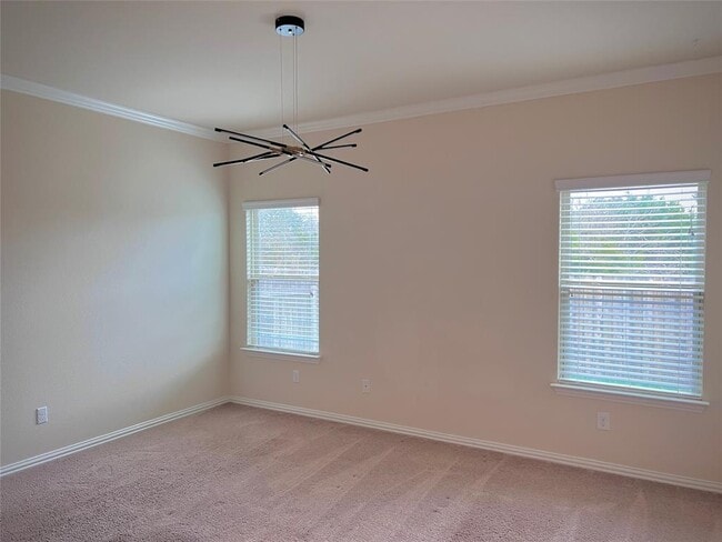 Building Photo - 260 Chickadee Ln