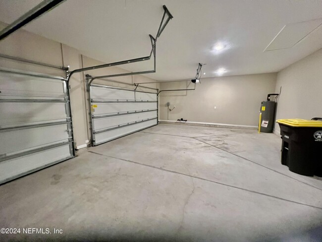 Building Photo - 7512 Chervil St