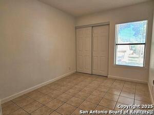 Building Photo - 6910 Country Elm