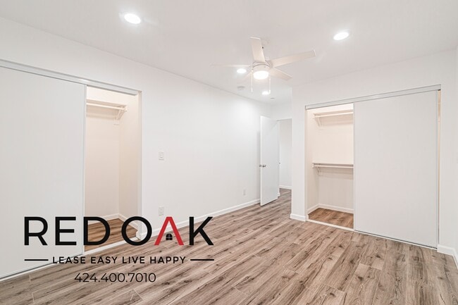Building Photo - 649 W 92nd St