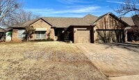 Building Photo - 6213 N Woodcreek Ct