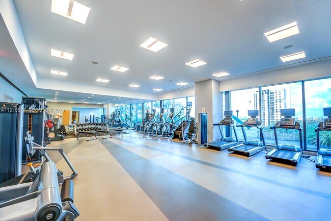 Building Photo - 88 SW 7th St