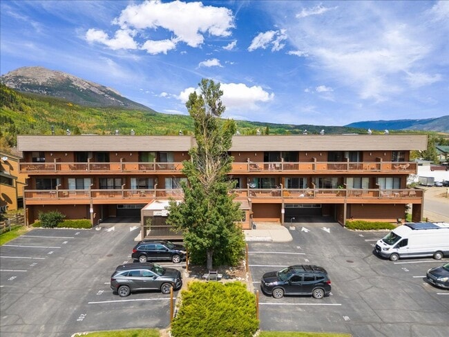 Building Photo - Winter Seasonal Rental- Cedar Lodge 218