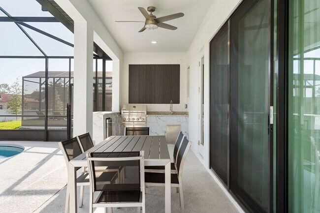 Building Photo - 5911 High Seas Dr