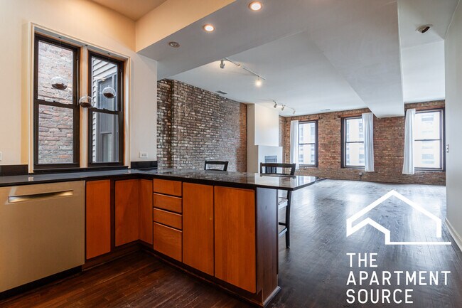 Building Photo - 1330 W Madison St