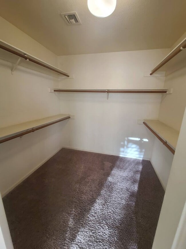 Building Photo - 16014 N 48th Pl