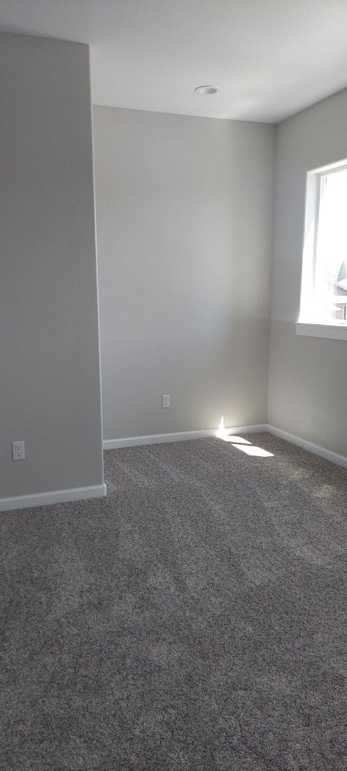 Building Photo - COMING SOON.... Newer 3 bedroom, 2.5 bath townhome!