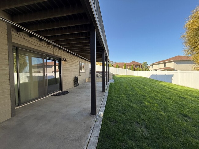 Building Photo - 3404 W 46th Ave