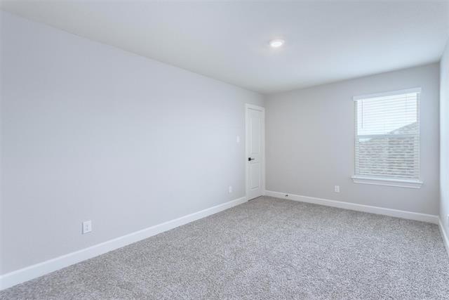 Building Photo - 637 Emerson Dr