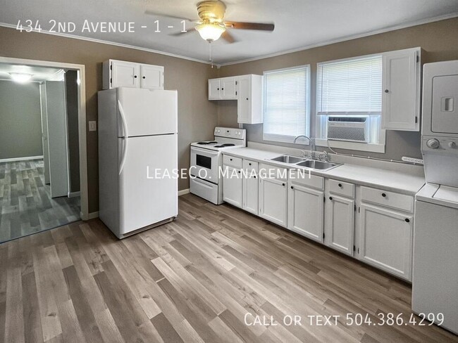 Building Photo - 434 2nd Ave