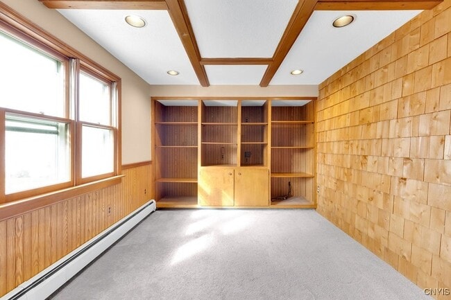 Building Photo - 17 Walcott St