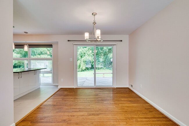 Building Photo - 4228 San Carlos Dr