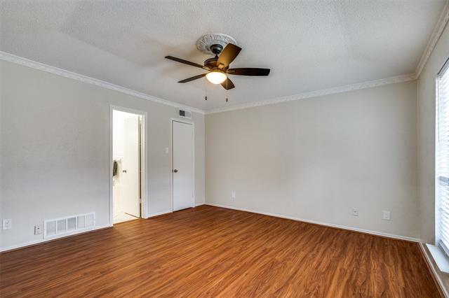 Building Photo - 7620 Dentcrest Dr