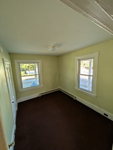 Bedroom 2 - 54 Highland St