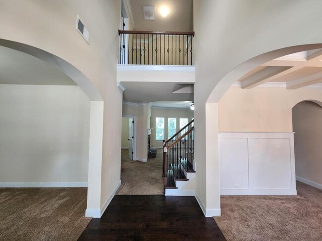 Building Photo - 2740 Blake Towers Ln