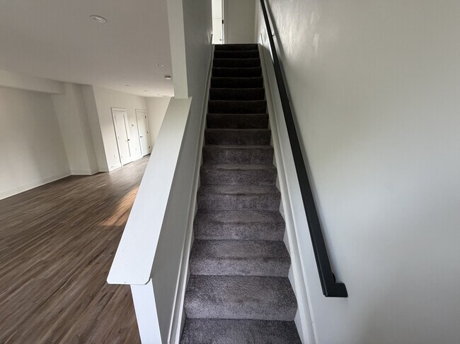 Building Photo - 355 Loeffler Ave