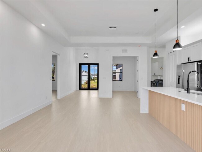 Building Photo - 1828 NW 21st Pl