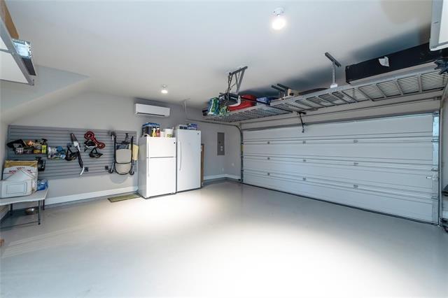 Building Photo - 2421 Springhill Ave