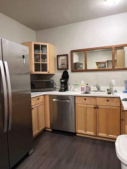 Building Photo - 1812 S L St