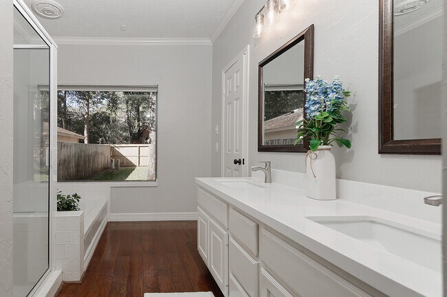 Building Photo - 31 N Duskwood Pl