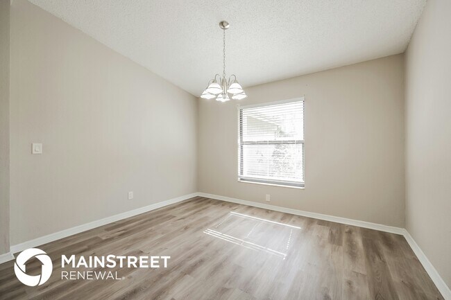 Building Photo - 16280 Willow Stream Ln