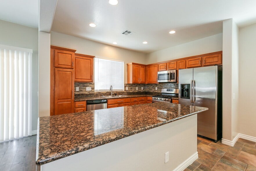 Building Photo - 7113 Mercurio Ave