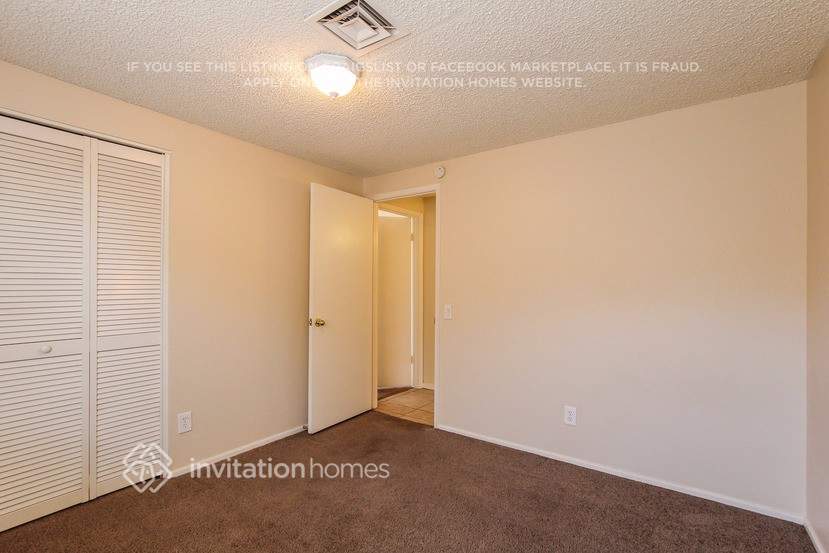 Building Photo - 6121 W Zoe Ella Way
