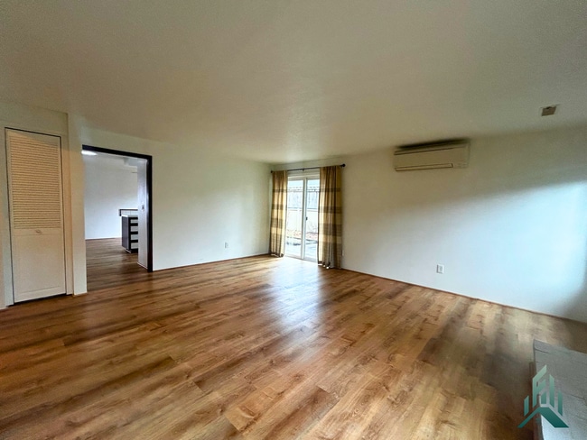 Building Photo - 2 Bed / 2 Full Bath Single-Level Townhome in Timberhill