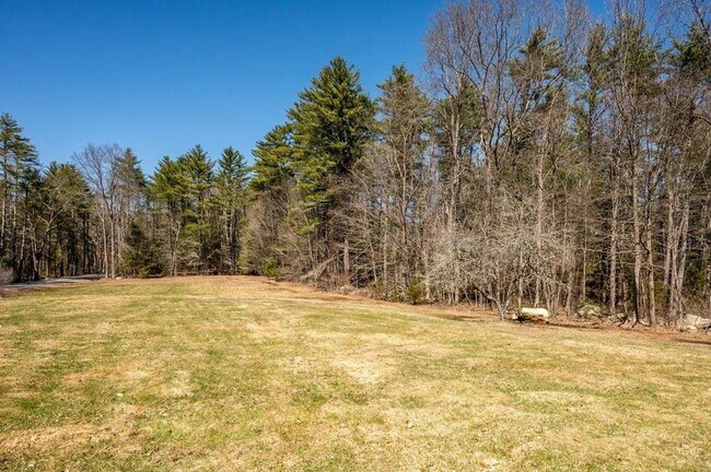 Building Photo - 5 McDaniel Rd