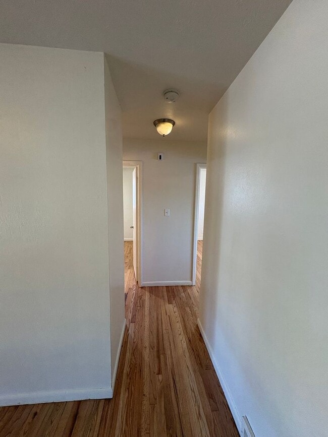 Building Photo - Take $500 off at Move-In! Newly Updated