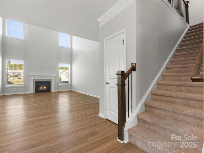 Building Photo - Beautiful 4BR/3.5 BA Home in Mooresville