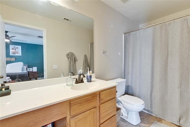 Building Photo - 6612 Piedras Blanco Dr