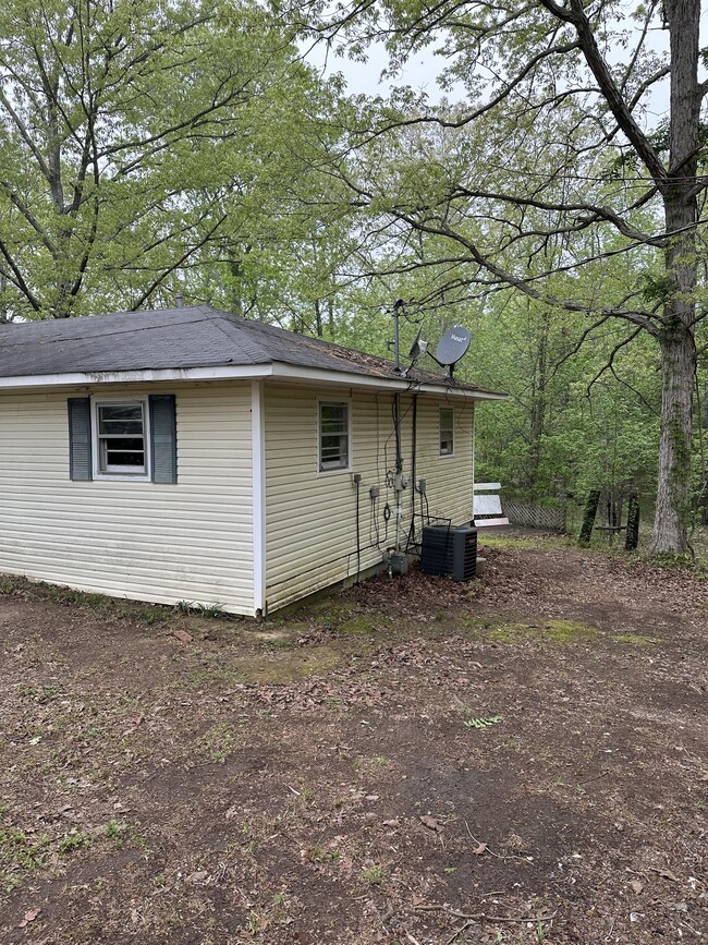 Building Photo - 1109 Co Rd 1970